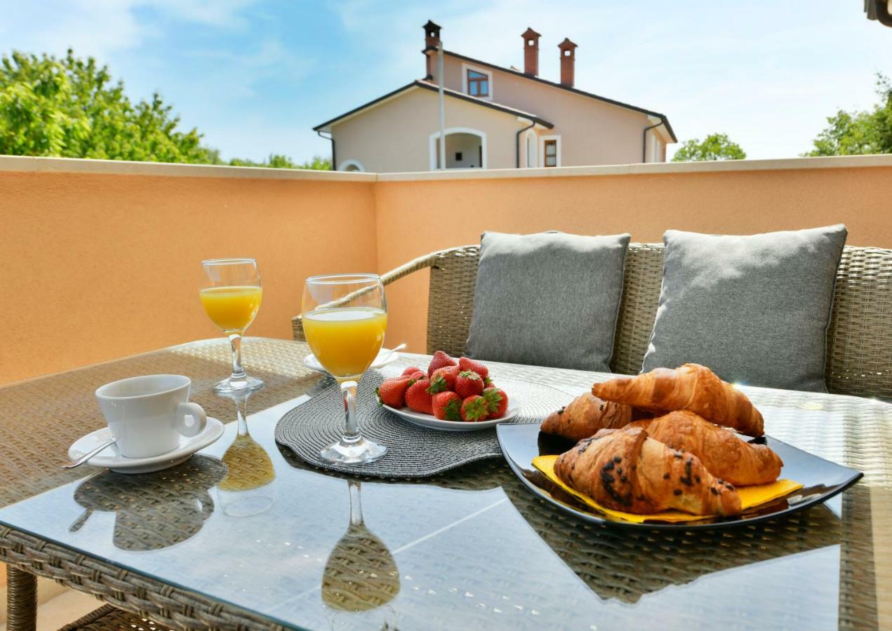 Villa Aromatica Vižinada Eksteriør bilde