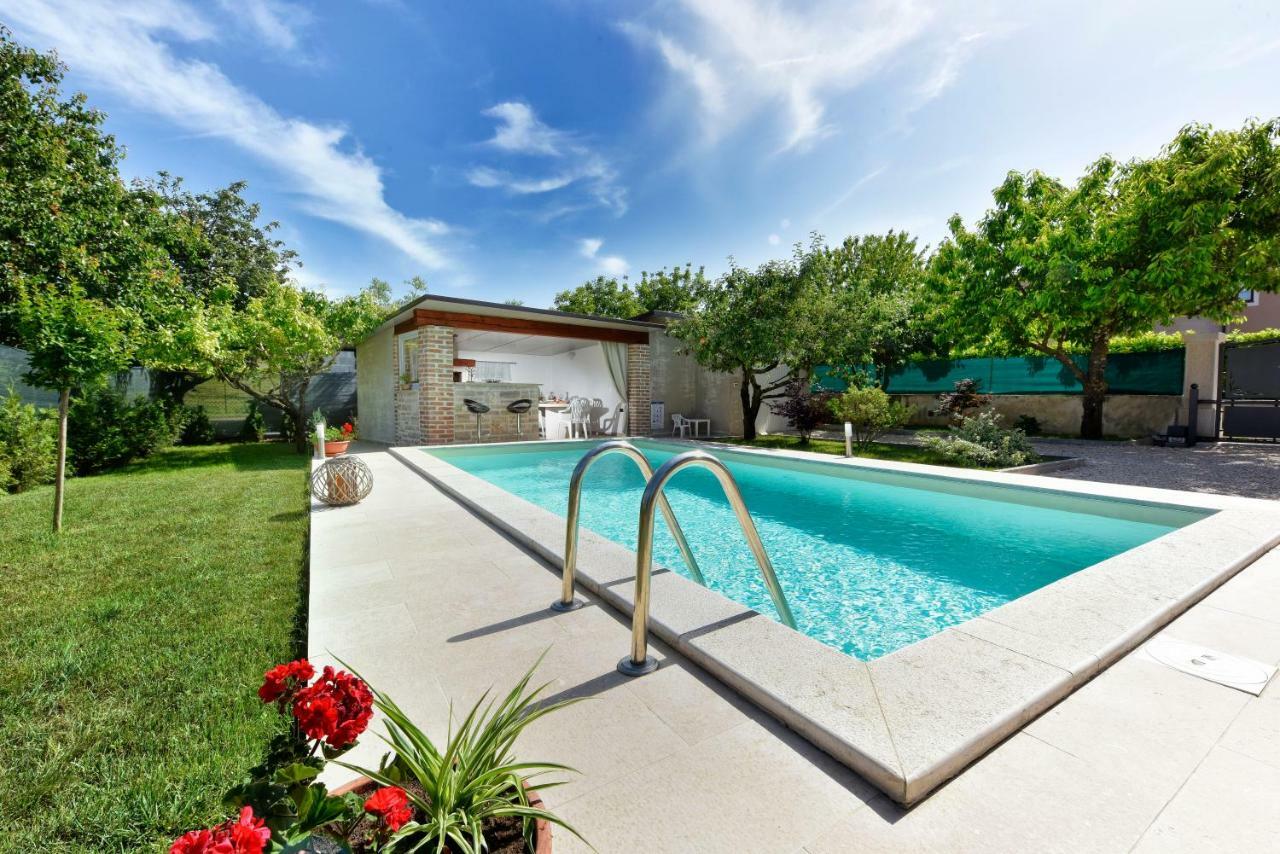 Villa Aromatica Vižinada Eksteriør bilde